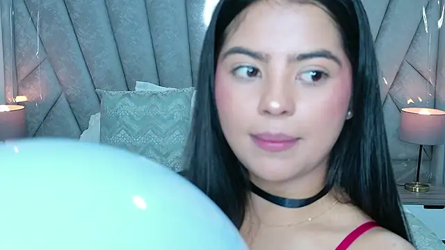 Layla_BreezeeのライブXXXチャット