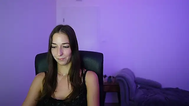XXX chat uživo modela Crystalbrunette18