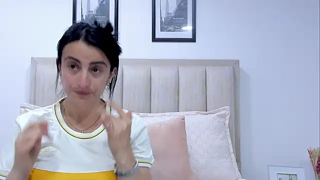 צ'אט XXX בשידור חי של Megan_fenix