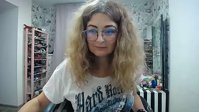 Helen1974 Live XXX-Chat