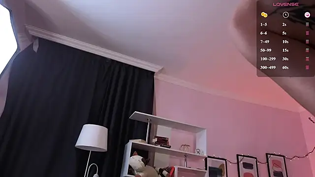 Cruela_Bena Live XXX-Chat