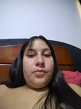 Онлайн чат XXX esmeralda_jadees