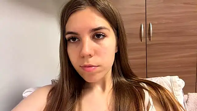 LaurindaStalford: онлайн-секс-чат