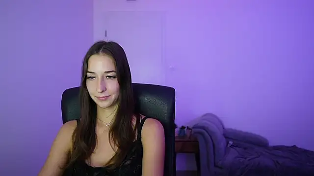 Crystalbrunette18: απευθείας συνομιλία ΧΧΧ