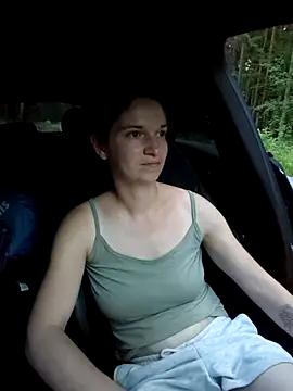 Mercedeswoman8: απευθείας συνομιλία ΧΧΧ