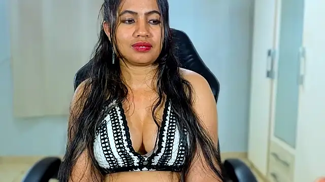 FannyXhot: απευθείας συνομιλία ΧΧΧ