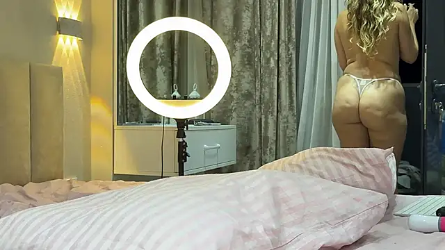 mommy_nadin 라이브 XXX 채팅