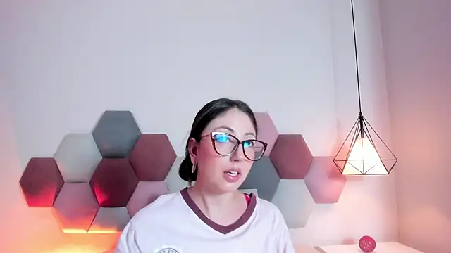 Emilywatsonn 라이브 XXX 채팅
