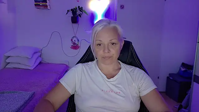 Linsy_Kim: απευθείας συνομιλία ΧΧΧ