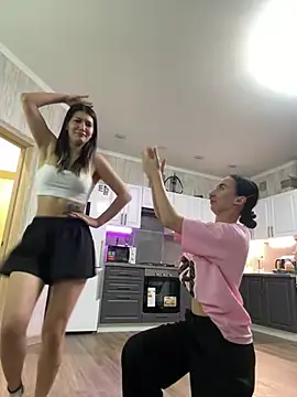 แชท XXX สดของ RussianGirls_