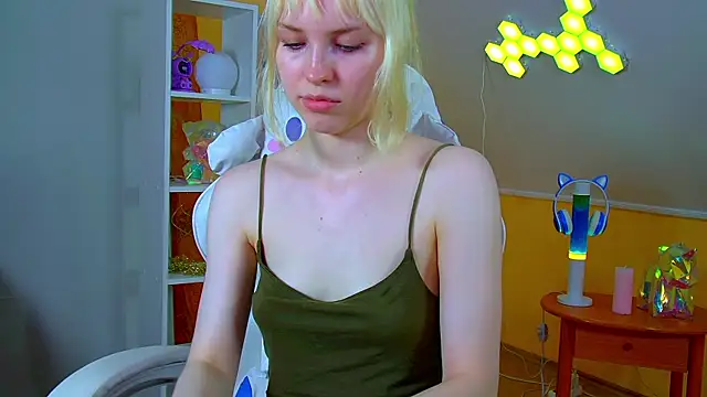 HannahHollis Adlı Modelin Canlı XXX Sohbeti