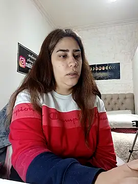 nahiarabiel33's Live XXX Chat