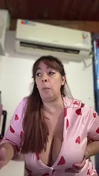 Sofyalone_: απευθείας συνομιλία ΧΧΧ