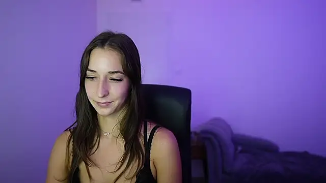 Crystalbrunette18: απευθείας συνομιλία ΧΧΧ