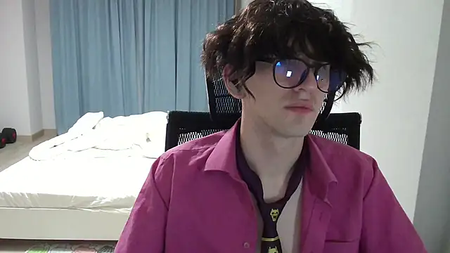 Chatroom XXX en direct de AlexSunx