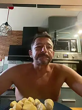 daddy3945 Adlı Modelin Canlı XXX Sohbeti