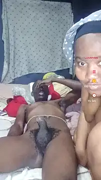 ChubbyMidgetxxx19 Adlı Modelin Canlı XXX Sohbeti