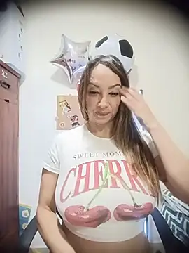 Cristal_BigTits Live XXX-chat