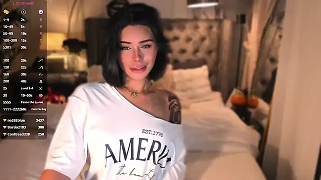 دردشة ParisianDoll الجنسية المباشرة