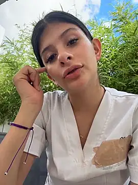 Czat XXX na żywo – Mia_Alanna