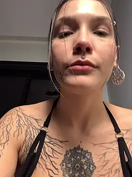 Chat +18 de nickelfie ao vivo