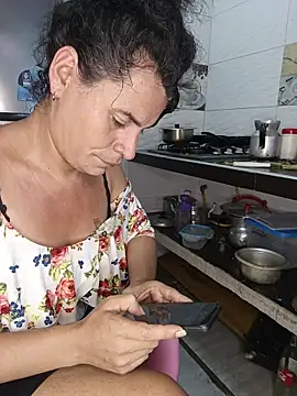 צ'אט XXX בשידור חי של zamarasexy