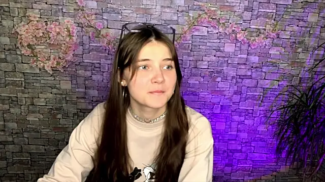 Živý XXX chat may_rollins
