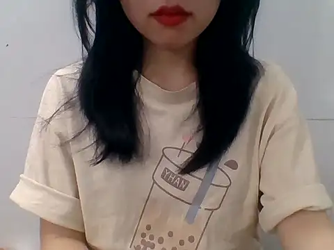 kiraa-007 Adlı Modelin Canlı XXX Sohbeti