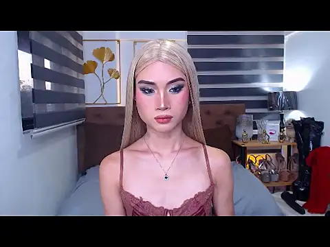 JuicyCockThea Chat XXX in diretta