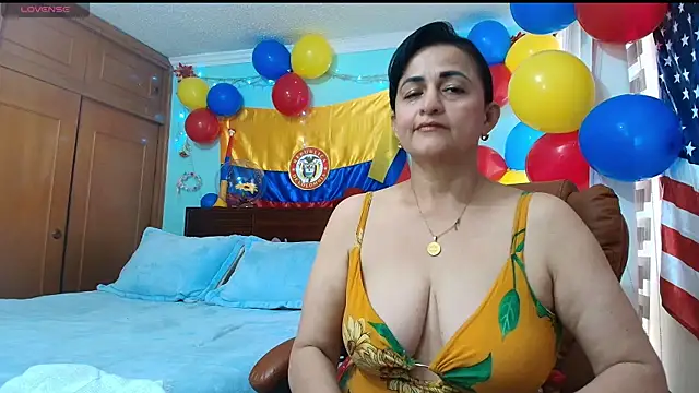 ISABEEL_SOFIA01 Adlı Modelin Canlı XXX Sohbeti