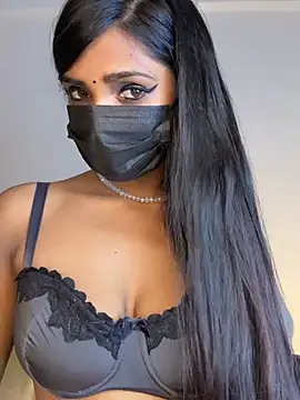 Lovely_Babiee Adlı Modelin Canlı XXX Sohbeti