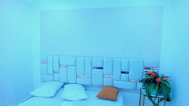 violet_giraldo 라이브 XXX 채팅
