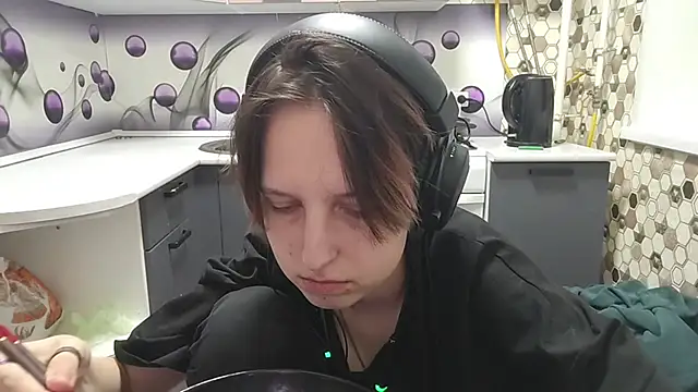 XXX chat uživo modela Saranade