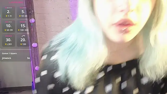 Chat XXX en directo de Clown_Princess