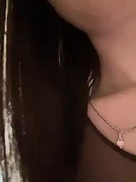 MiraXS' Live XXX Chat