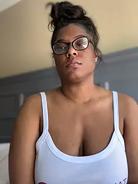 CandyLuxxxx's Live XXX Chat
