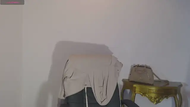 Chat +18 de adaira31 ao vivo