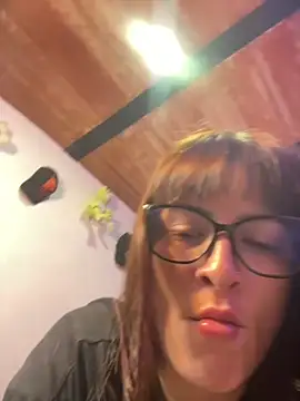 Liah_ferrer Adlı Modelin Canlı XXX Sohbeti