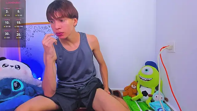 Ely_king Chat XXX in diretta