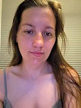 Nicole-Ray Chat XXX live