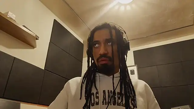 FavelaDaddyCum Chat XXX in diretta