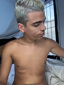 PrincesLeo's Live XXX Chat