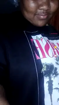 ChubbyMidgetxxx19 Adlı Modelin Canlı XXX Sohbeti