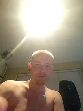 piercingpik Webcam Show