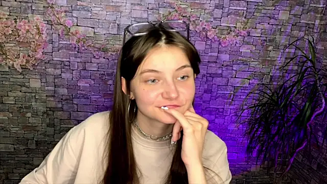 Živý XXX chat may_rollins