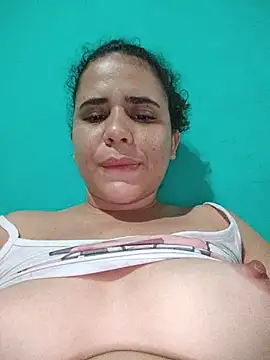 ValeriaSantos- Adlı Modelin Canlı XXX Sohbeti