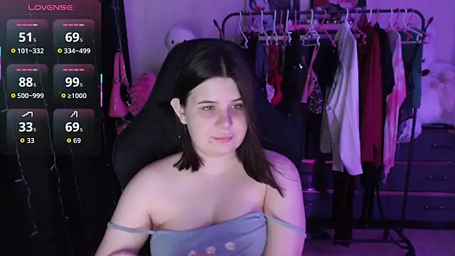 AmyVibess Chat XXX live