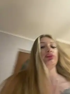 Tatti-Go Webcam show