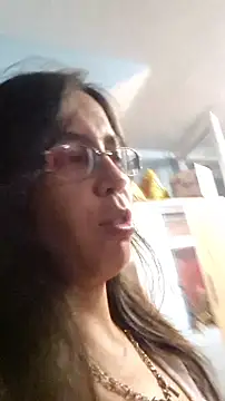Chat +18 de rposhta1991 ao vivo
