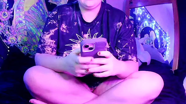 Princessblazed444's Webcam Show
